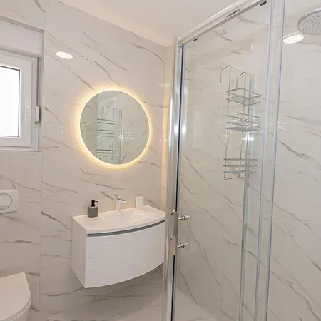 House With A Swimming Pool Bogdanovici, - 27884 Tatil Evi *